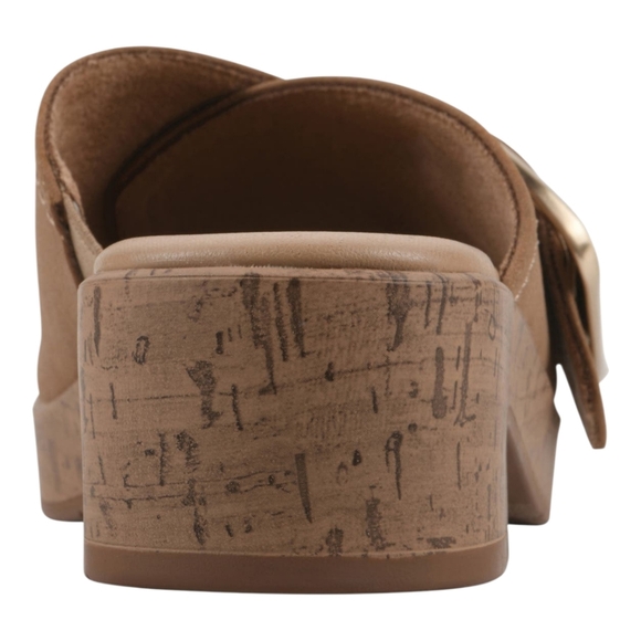 Cliffs by White Mountain Women's Tan Nubuck Slide Sandals - Picture 7 of 12